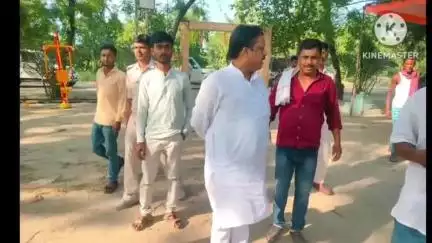 बगहा: वाल्मिकीनगर सांसद शत चंडी महायज्ञ में शामिल हुए
