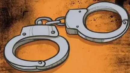 বারুইপুর: বেআইনি মাদক সেবনের অপরাধে দুই ব্যক্তিকে উত্তরভাগ থেকে গ্রেফতার করল পুলিশ