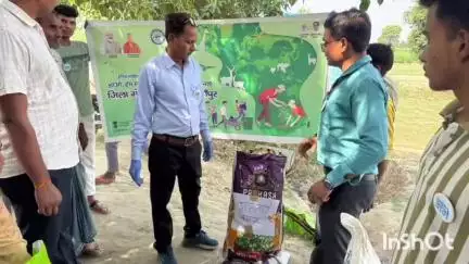 कलान: मोहनपुर कलुआ पुर में विश्व पर्यावरण दिवस के अंतर्गत कचरा प्रबंधन के साथ चलाया गया स्वच्छता अभियान