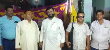 विधि संघ पूर्व महासचिव कामेश्वर कुशवाहा गजरारह सासाराम के बेटी शादी मे पहुंचे आशुतोष सिंह प्रदेश अध्यक्ष बिहार किसान ncp