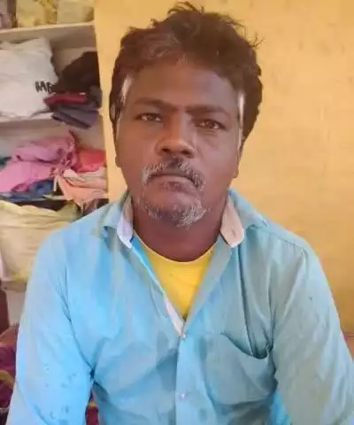 పెద్దపల్లి: సుల్తానాబాద్ మండలంలోని కట్నపల్లి గ్రామంలో రోడ్డు ప్రమాదంలో కూకట్ల రమేష్ అనే వ్యక్తి అక్కడికక్కడే మృతి