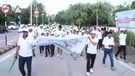 सवाई माधोपुर: सवाई माधोपुर जिला कलेक्ट्रेट परिसर से 'प्लास्टिक प्रदूषण को समाप्त करना' की थीम पर रन फॉर एनवायरनमेंट रैली सम्पन्न