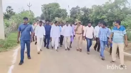 భూపాలపల్లి: గొల్లపల్లిలో ఇందిరమ్మ ఇళ్ల నిర్మాణ పనులకు శంకుస్థాపన చేసిన ఎమ్మెల్యే గండ్ర సత్యనారాయణ రావు
