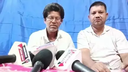कुदरा: कैमूर जिला भगवानपुर में 2 पुलिस सब इंस्पेक्टर रिश्वत लेते हुए निगरानी विभाग के हत्थे चढ़े।  रिपोर्ट महेंद्र प्रसाद गुप्त