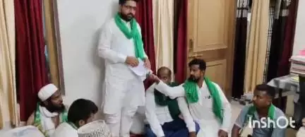 बलिया: 14 जून के सम्मेलन की तैयारी में जुटी AIMIM, उमरगंज की समीक्षा बैठक में प्रदेश महासचिव मोहम्मद शमीम खान ने भरी हुंकार