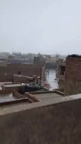 suratgarh me tej barsat ho rhi hai