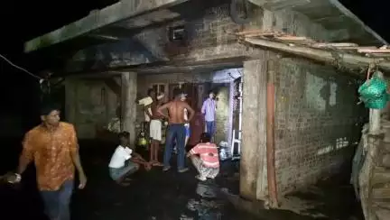 कुशलगढ़: बियापाड़ा में अज्ञात कारणों से एक किसान के घर में लगी आग, करीब ₹2 लाख का हुआ नुकसान
