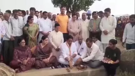 मलसीसर: मंडावा के तेतरा गांव से ‘वंदे गंगा जल संरक्षण अभियान’ का आगाज़, प्रभारी मंत्री अविनाश गहलोत ने किया शुभारंभ