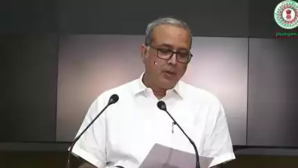 अब नहीं लगाना होगा चक्कर CSC केंद्रों पर आधार इनरोलमेंट की मिली अनुमति ।