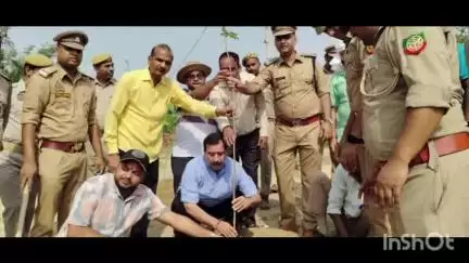 मोहम्मदी: विश्व पर्यावरण दिवस पर एसडीएम मोहम्मदी ने किया वृक्षारोपण