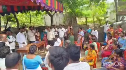 భూపాలపల్లి: బసవరాజుపల్లి జంగుపల్లి గ్రామాల్లో ఇందిరమ్మ లబ్ధిదారులకు మంజూరు పత్రాల పంపిణీ : ఎమ్మెల్యే గండ్ర సత్యనారాయణ రావు