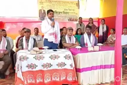 টিংখং: বিশ্ব পৰিৱেশ দিৱস উপলক্ষে বেতনী চাৰিআলিত কেচেৰুপুলি আৰু এৰী বীজ ৰোপণ কাৰ্যসূচীৰ শুভাৰম্ভ কৰে মন্ত্ৰী বিমল বৰাই