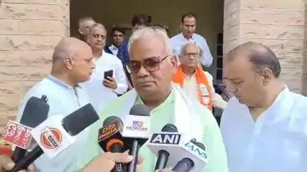 जोधपुर: जोधपुर में विश्व पर्यावरण दिवस पर वंदे गंगाजल संरक्षण और जन अभियान के तहत अमृत सरोवर बनाड़ की हुई शुरुआत