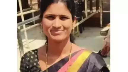 शिरूर: कारेगाव येथे टेम्पोची दुचाकीला धडक; महिलेचा मृत्यू, दोन मुले जखमी