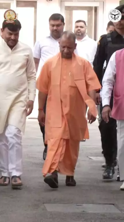 #एक_पेड़_मां_के_नाम ...आज उत्तर प्रदेश में इस कार्यक्रम की शुरुआत हुई है।