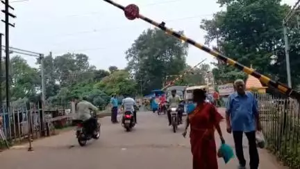 মেদিনীপুর: আন্তর্জাতিক লেবেল ক্রসিং সচেতনতা দিবস উদযাপন মেদিনীপুরে, আয়োজন রেলের