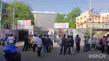 மதுரை தெற்கு: கமலஹாசன் நடித்த தக் லைஃப் திரைப்படம் வெளியீடு ரசிகர்கள் கொண்டாட்டம்