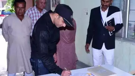 बागेश्वर: जिलाधिकारी आशीष भटगांई ने ईवीएम वेयर हाउस का किया निरीक्षण, सुरक्षा व्यवस्थाएं दुरुस्त रखने के दिए निर्देश