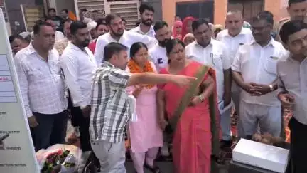 करनाल: गांव जंजाड़ी घोड़ी में महापौर रेनू बाला गुप्ता और विधायक भगवान दास कबीरपंथी ने विकास योजनाओं का किया शुभारंभ!