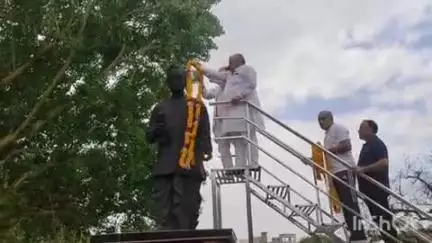 श्योपुर: नवीन बस स्टैंड के पास पार्क में सांसद की मौजूदगी में विश्व पर्यावरण दिवस पर किया गया पौधारोपण