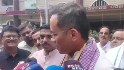 শিলচর: পুলিশের হাতে নিরাপত্তার দায়িত্ব না দিয়ে জনগণের হাতে বন্দুক তুলে দিচ্ছে সরকার,শিলচরে বললেন APCC সভাপতি
