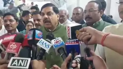 हुज़ूर: रीवा प्रवास पर मुख्यमंत्री डॉ. मोहन यादव ने पत्रकारों से की बातचीत