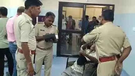 बिहार: देवीसराय मोड़ के पास कार ने एक व्यक्ति को मारी टक्कर, व्यक्ति घायल