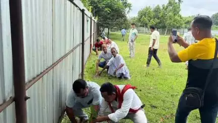 দাংতল ৰাজহ চক্ৰ: কাশিকত্ৰাত "বিশ্ব পৰিৱেশ দিৱস" উপলক্ষে গছপুলি ৰোপণ ,উপস্থিত বিটিআৰৰ কাৰ্যবাহী সদস্য ছাইখং বসুমতাৰী