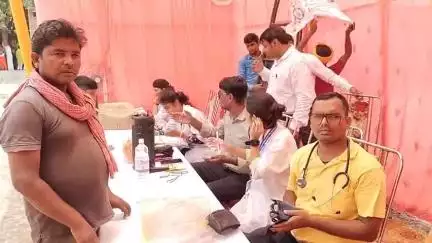 सिसवन: सिसवन प्रखंड के ग्यासपुर पंचायत में नि:शुल्क मेडिकल कैंप का आयोजन