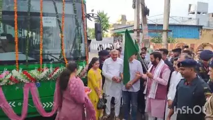 चरखी दादरी: सीएम ने चरखी दादरी में 5 इलेक्ट्रिक बसों को दिखाई हरी झंडी