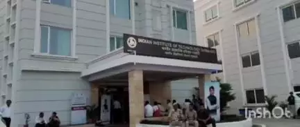 উত্তৰ গুৱাহাটী ভাগ: আমিনগাঁও পুৰণি শৰাইঘাট দলঙৰ সমীপত উদ্ধাৰ অচিনাক্ত মৃতদেহ,চাংসাৰি এইমচৰ মৰ্গত ৰখা হৈছে মৃতদেহ