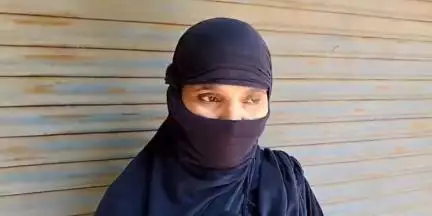 उन्नाव: सदर कोतवाली क्षेत्र के एक मोहल्ला निवासी महिला एसपी ऑफिस पहुंची, कहा- बेटे की मजदूरी नहीं दे रहे युवक