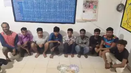 सिमगा: सिमगा के टीहू पारा में तालाब किनारे जुआ खेलते 9 लोगों को पुलिस ने किया गिरफ्तार