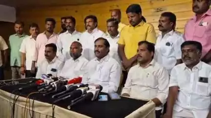 கடலூர்: தமிழக வாழ்வுரிமைக் கட்சி பாமக உடன் இணைப்பு என்ற பேச்சுக்கே இடமில்லை, மஞ்சக்குப்பத்தில் தவாக தலைவர் வேல்முருகன் பேட்டி