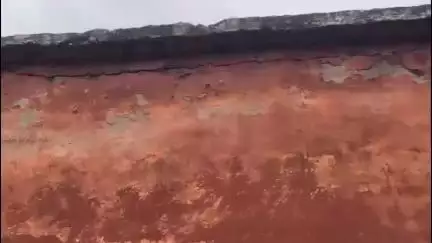 शिवपुरी: सिरसौद गांव की आदिवासी कॉलोनी में जर्जर स्कूल भवन बना खतरे का कारण, प्रशासन मौन