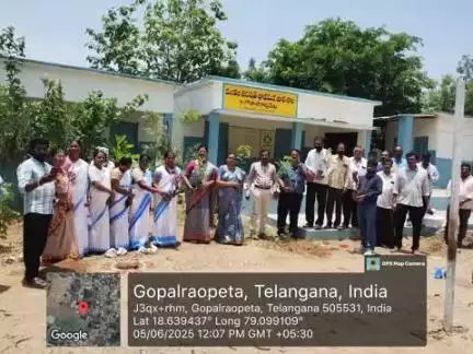 Farmers in Karimnagar received smart farming training on plant protection and government schemes.

 #ViksitKrishiAbhiyan