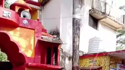 मंडला: गंगा दशहरा पर माहिष्मती घाट में उमड़ी भीड़, हजारों श्रद्धालुओं ने नर्मदा नदी में लगाई डुबकी और किया दान