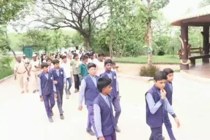 నిర్మల్: పర్యావరణ పరిరక్షణ మన అందరి బాధ్యత: బాసర సర్కిల్ చీఫ్ కన్జర్వేటర్ ఆఫ్ ఫారెస్ట్ అధికారి శరవరన్