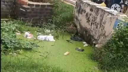 বাঁকুড়া ২: কাঠগুড়িডাঙ্গা রাস্তার ধারে কালভার্ট থেকে জল পারাপার না করতে পারায় সমস্যায়  স্থানীয়রা, ঘটনাস্থল পরিদর্শন করলেন BDO