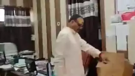गोवर्धन: गिर्राज जी के भरोसे स्वास्थ्य सेवा, डिप्टी सीएम के औचक निरीक्षण में सीएससी प्रभारी सहित 30 स्वास्थ्य कर्मी गायब