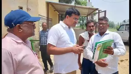 बिलारी: एसडीएम बिलारी विनय कुमार सिंह ने फतेहपुर नत्था गौशाला का निरीक्षण किया, व्यवस्थाएं देखी और दिए निर्देश