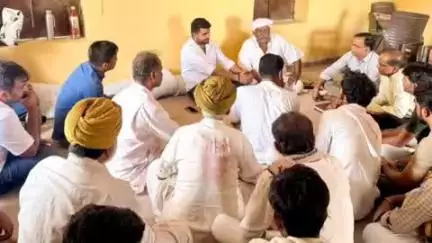 गडरारोड: शिव विधायक रविंद्रसिंह भाटी ने सुन्दरा गांव का दौरा किया, ग्रामीणों के साथ समस्याओं पर की चर्चा