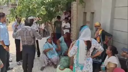 थानेसर: पिहोवा की पूजा कॉलोनी में सड़क निर्माण का कॉलोनी वासियों ने किया विरोध, नगर पर्षद पर भेदभाव का आरोप