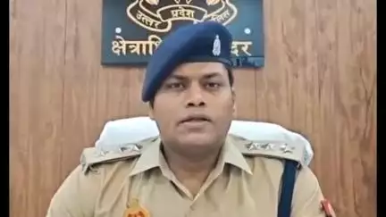 ललितपुर: मऊमाफी कबूतरा डेरा पर अवैध शराब के गढ़ में छापेमारी कर 500 लीटर शराब के साथ 4 महिलाओं को किया गया गिरफ्तार
