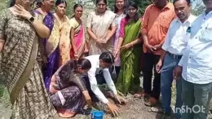 समुद्रपूर: वाॅड क्रमांक १४ येथील मुक्ताबाई कन्या विद्यालया भाजपाच्या वतीने वृक्षारोपण करून जागतिक पर्यावरण दिवस साजरा