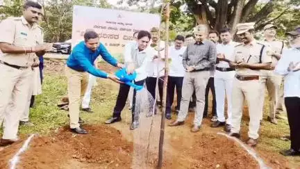 ಬೆಳಗಾವಿ: ಪ್ಲಾಸ್ಟಿಕ್ ಬಳಕೆ ತ್ಯಜಿಸಿ ಸಸಿ ಬೆಳೆಸಿ, ಪರಿಸರ ಉಳಿಸಿ: ನಗರದಲ್ಲಿ ಶಾಸಕ ಆಸೀಫ್ ಸೇಠ್