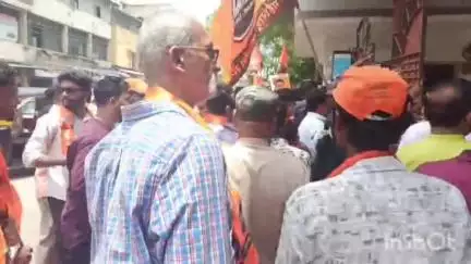 कल्याण: शहरातील अस्वच्छता आणि करवाढीच्या विरोधात केडीएमसी मनपा मुख्यालयासमोर मनसेचे आंदोलन #jansamasya