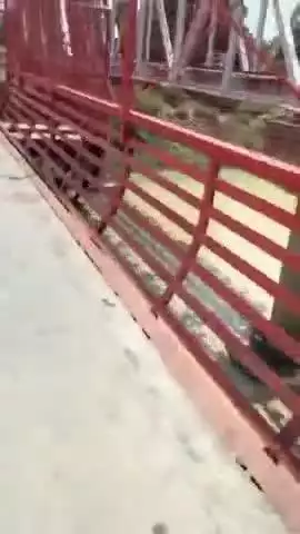 नौगढ़: उसका बाजार क्षेत्र के रेलवे पुल से लड़की को नदी में कूदने से लोगों ने बचाया, वायरल हुआ वीडियो