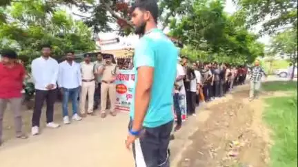 सासाराम: विश्व पर्यावरण दिवस पर आरपीएफ सासाराम ने युवाओं के साथ चलाया वृक्षारोपण अभियान