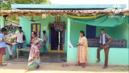 సత్తుపల్లి: చౌడవరం గ్రామంలో ప్రియుడి ఇంటి ముందు ప్రియురాలి ఆందోళన